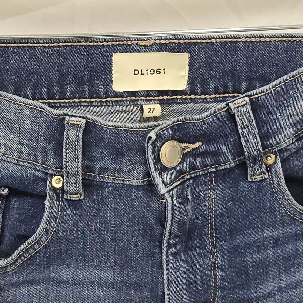 DL1961 women 27 mara mid-rise raw ankle straight jeans denim Instasculpt grunge - Picture 6 of 12